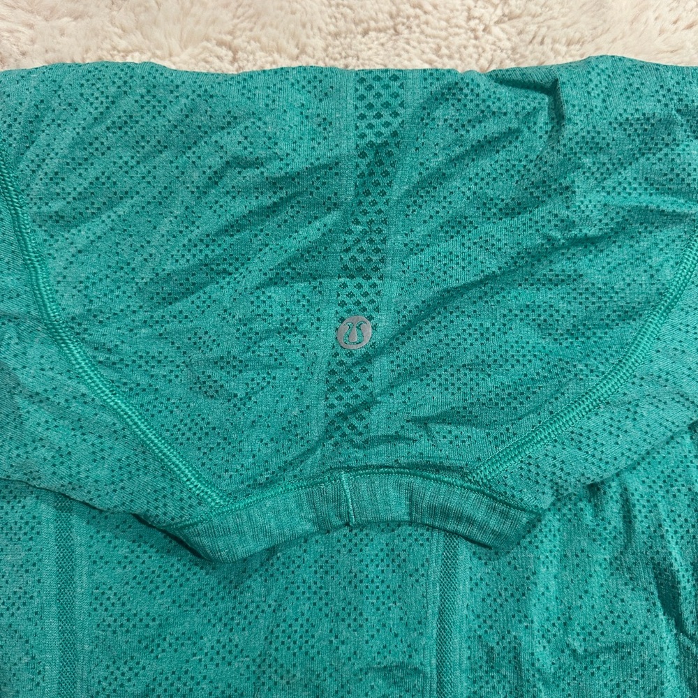 lululemon athletica Turquoise Short Sleeve Tee - Picture 2 of 3